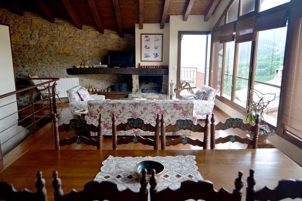 Ansobell Casa Rural Al Pirineu מראה חיצוני תמונה